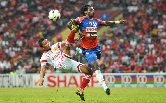 PKNS vs Kelantan - Patrick Ronaldinho Wleh - Rizal Fahmi
