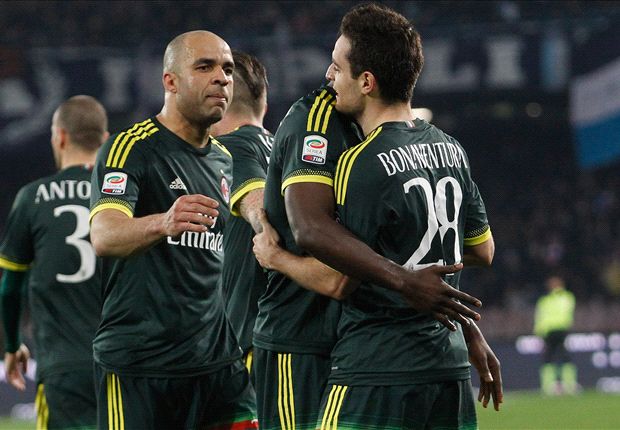 Video: Napoli vs AC Milan Video: Napoli vs AC Milan