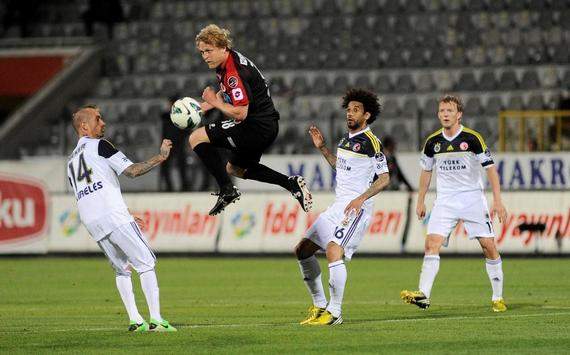 Genclerbirligi vs Fenerbahce (Raul Meireles, Bjorn Vleminckx, Cristian Baroni, Dirk Kuyt)