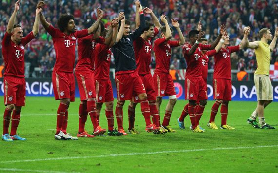 Bayern celebrating vs Barcelona