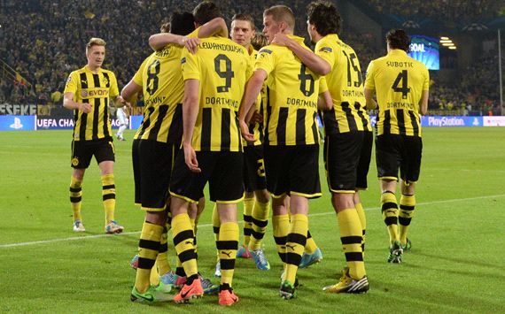 Borussia Dortmund celebrating