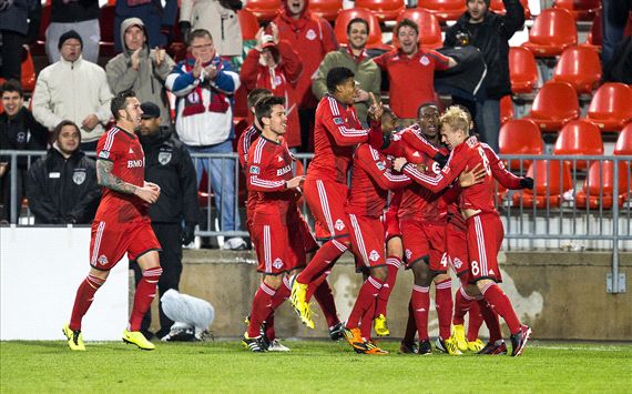 Toronto FC celebrates Doneil Henry's goal