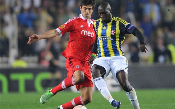 Europa League: Andre Gomez (Benfica) - Moussa Sow (Fenerbahce)