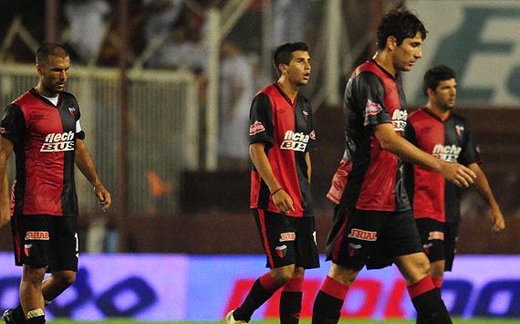 Jugadores de Colón cabizbajos