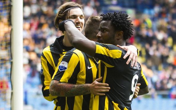 Mike Havenaar, Theo Janssen and Wilfried Bony (Vitesse - Willem II)