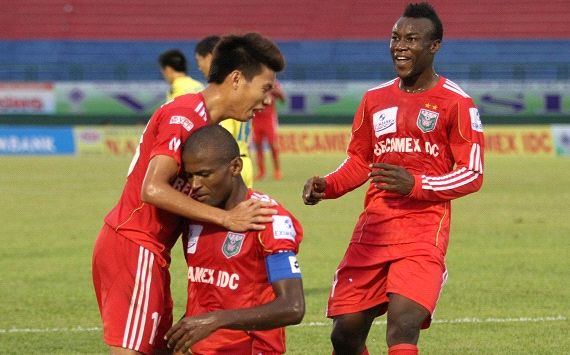 Binh Duong celebrates v Ha Noi T&T