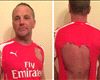 ET ONLY HP Arsenal fan ripped shirt