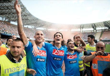I built Napoli around Cavani - Mazzarri