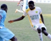 Tasiu Lawal, Niger Tornadoes (L) v Reuben Bala - Plateau United