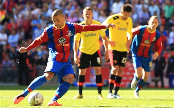 kevin phillipes crystal palace-watford