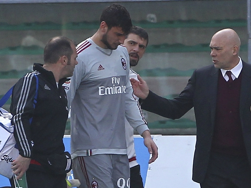 Milan goalkeeper Donnarumma out of hospital