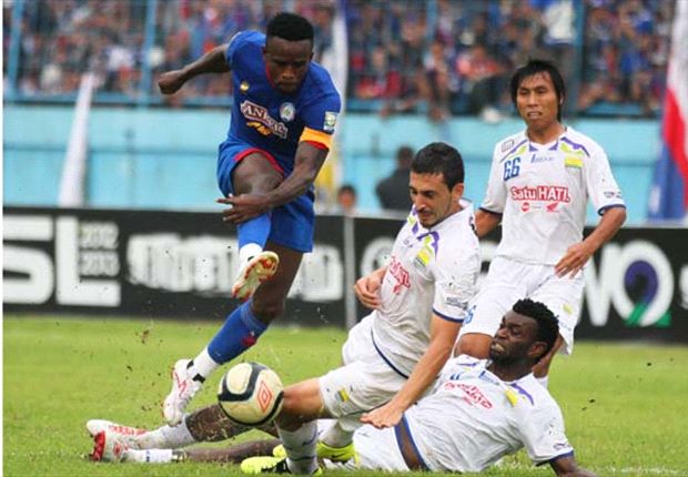 FOKUS: Persib Bandung Berpeluang Hentikan Dominasi Arema Cronus