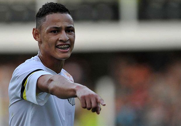 Neilton foi um dos destaques da conquista da Copa São Paulo de Futebol Júnior pelo Santos