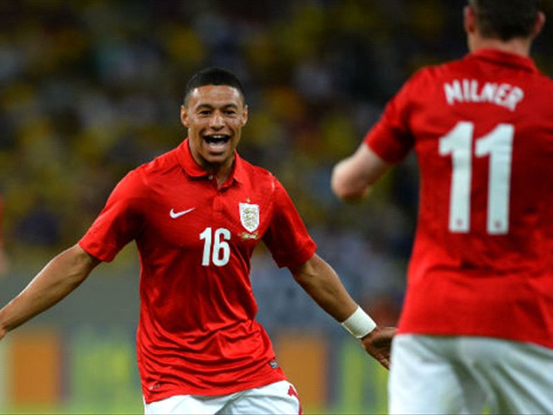 Keane blasts OxladeChamberlain over Neymar shirt swap