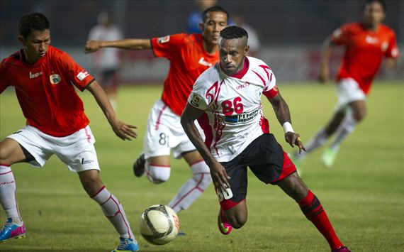 Ismed Sofyan & Boaz Solossa - Persija & Persipura (GOAL.com/Antara)