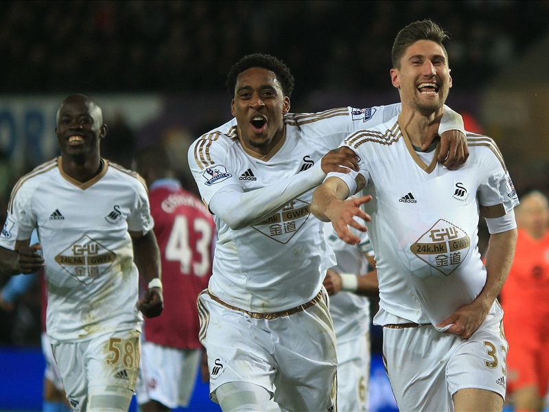 RUMOURS: Arsenal want Swansea's Fernandez