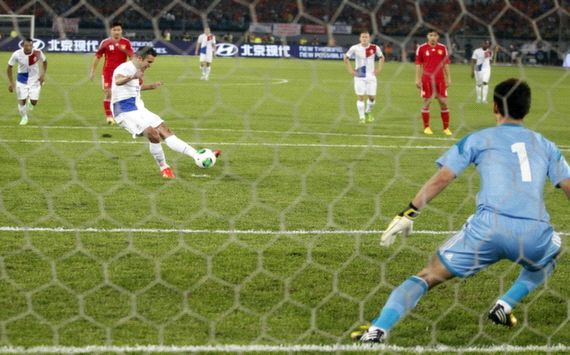 Robin van Persie, China - Netherlands
