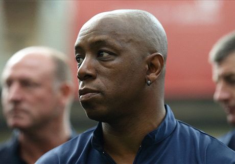 WATCH: Wright listens to Hotel California