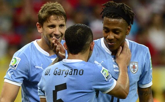 FBL-WC2014-CONFED-URU-TAH