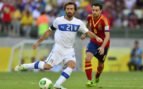 Andrea Pirlo y Xavi Hernández, España-Italia; Copa Confederaciones