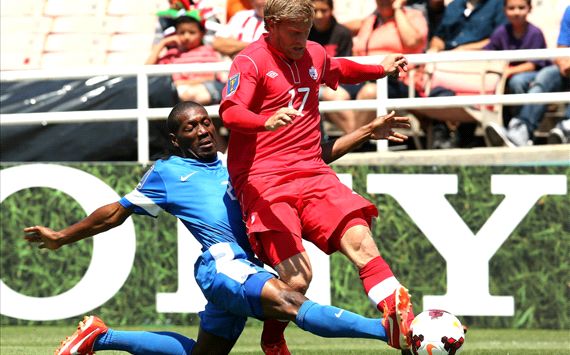 Nicolas Zaire, Marcel De Jong; Matinique - Canada, Gold Cup