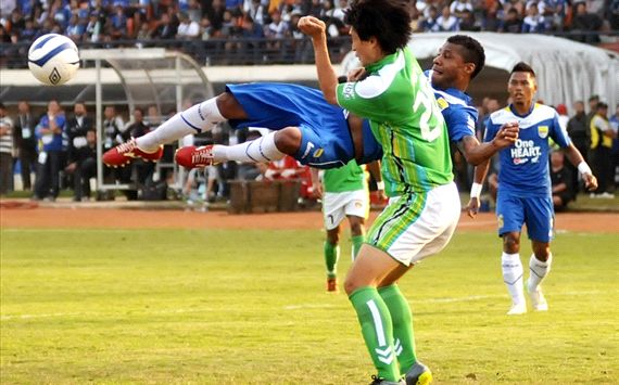 Hilton Moreira, Persib vs Mitra Kukar