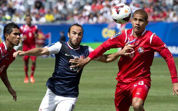 Landon Donovan, USA, United States; Roberto Chen, Panama; Gold Cup