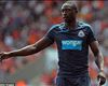 Shola Ameobi Optimistis Nigeria Tembus Piala Dunia 2014