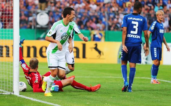 DFB-Pokal: Karlsruher SC vs VfL Wolfsburg, Ivan Perisic trifft zum 1:0