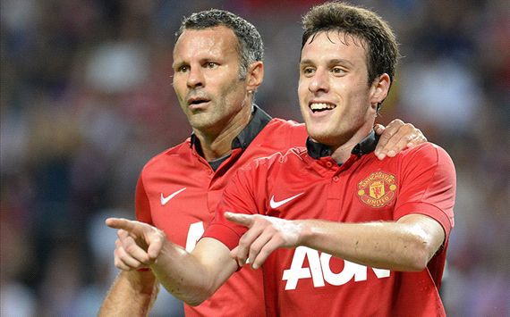 AIK vs Manchester United, Angelo Henriquez and Ryan Giggs