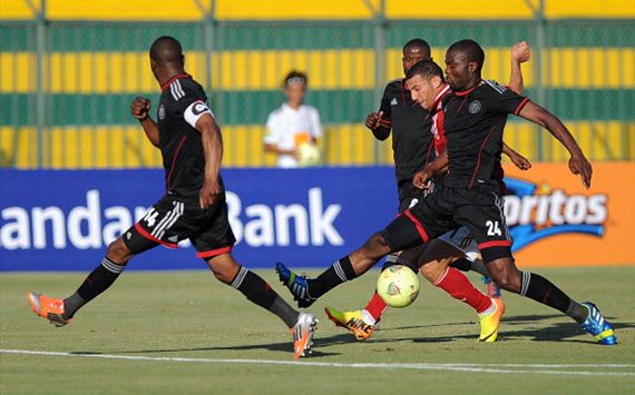 Orlando Pirates defenders Rooi Mahamutsa and Lucky Lekgwathi