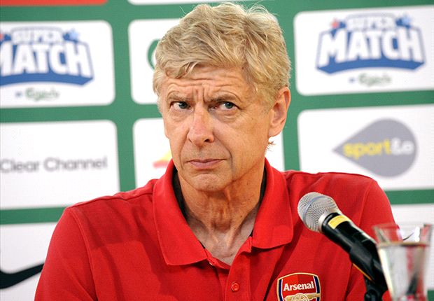 How many players do Arsenal need to sign before the end of the transfer window?