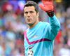 Técnico do QPR diz que Júlio César está livre para deixar o clube Técnico do QPR diz que Júlio César está livre para deixar o clube