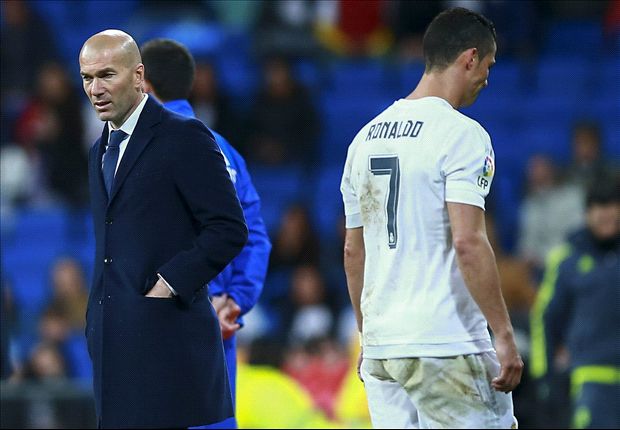 Zidane lo sốt vó vì chấn thương của Ronaldo