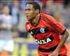 Elias assina contrato com Flamengo e depende do Sporting para confirmar permanência Elias assina contrato com Flamengo e depende do Sporting para confirmar permanência