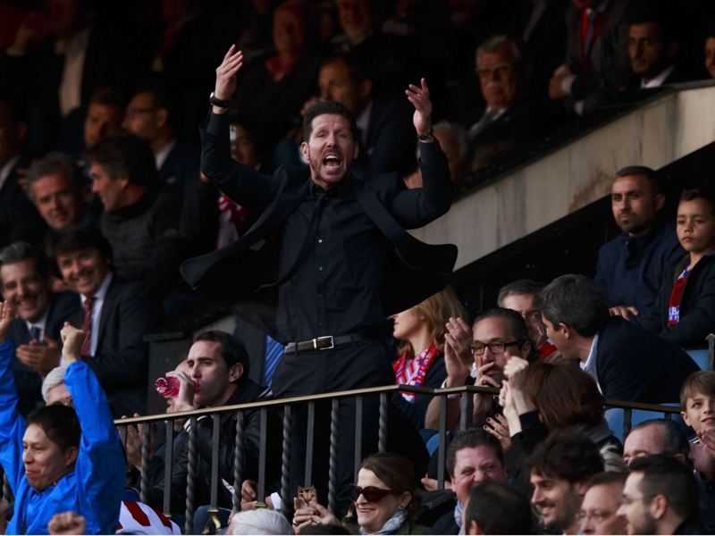 Simeone accepts sending off after 'ball-throw'