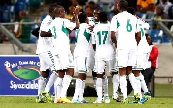 Nelson Mandela Challenge: South - Nigeria - Nigeria celebrate Uceh Nwofor goal