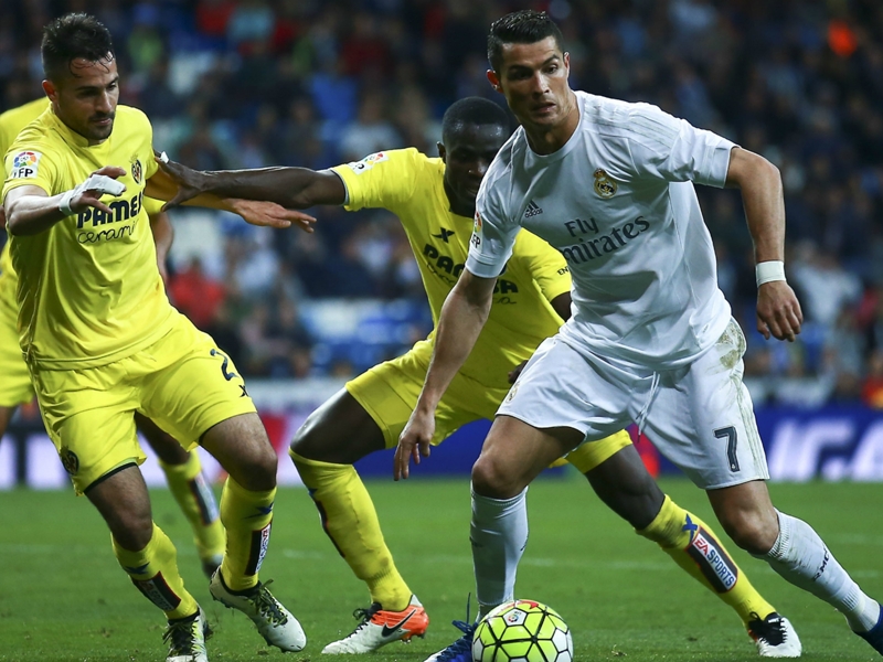 Man City cannot be 'hypnotised' by Ronaldo - Henry