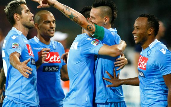 Napoli players celebrate against Bologna