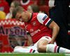 Podolski returns to full training after hamstring injury