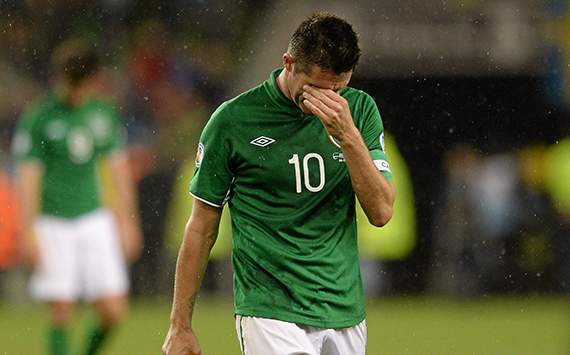 6 September 2013; A dejected Robbie Keane, Republic of Ireland, after the game. 2014 FIFA World Cup Qualifier, Group C, Republic of Ireland v Sweden, Aviva Stadium, Lansdowne Road, Dublin
