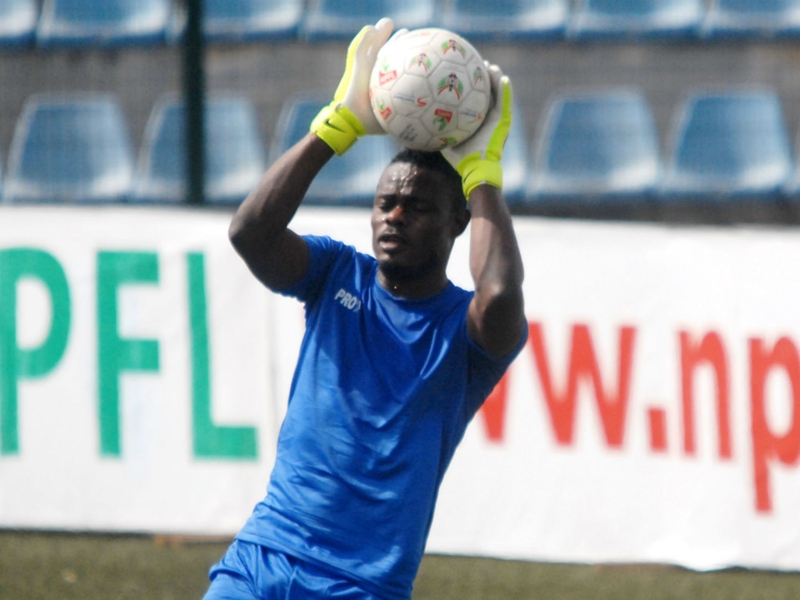 WATCH: Theophilus Afelokhai's heroics helps Enyimba hold Rayon Sports