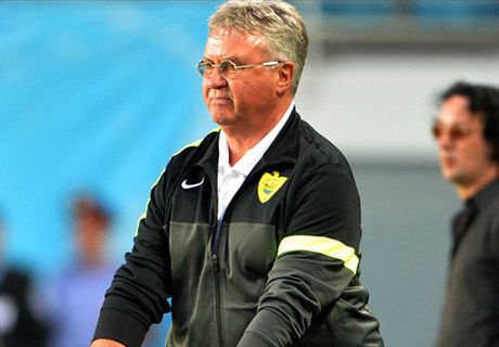 Hiddink signs deal to become next Holland manager