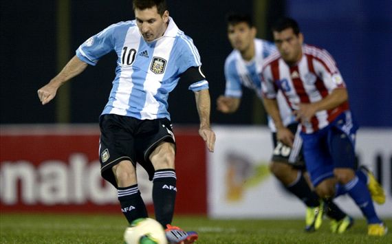 Messi, Paraguay - Argentina