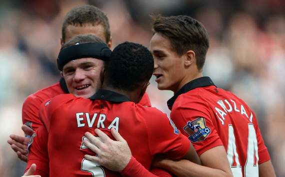 Patrice Evra & Wayne Rooney Manchester United English Premier League, 14 Sep 2013
