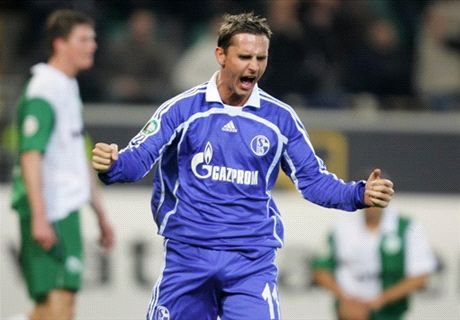 Lovenkrands: Newcastle Bisa Tembus Delapan Besar