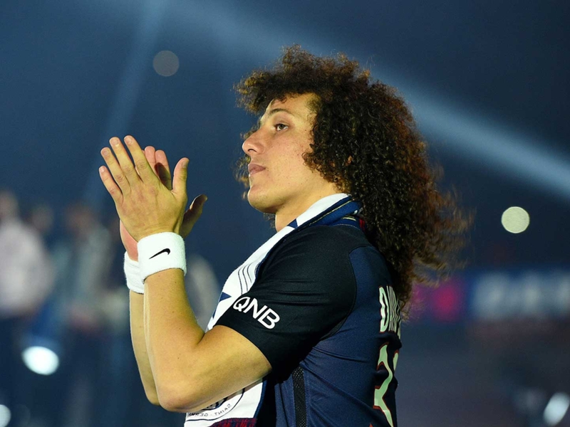 RUMOURS: Chelsea to make £32m bid for David Luiz
