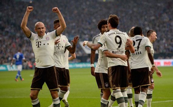 Bayern Munich celebrate against Schalke Bundesliga 092113