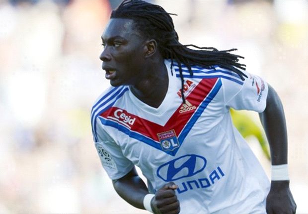 Agent: Gomis nearing Premier League switch