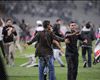 Crowd trouble halts Istanbul derby